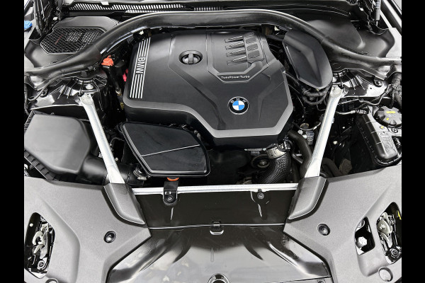BMW 5 Serie Touring 520i M-SPORT High Executive VOL(Dealer OnderH, Panorama, StoelV+Koel, Trekhaak, 360 Camera, Lane Assist, Etc)