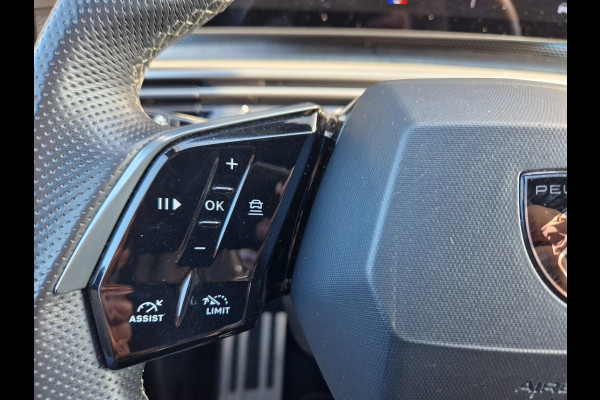 Peugeot 3008 1.2 Hybrid 136 GT /ACC /Camera /Mirrorscreen