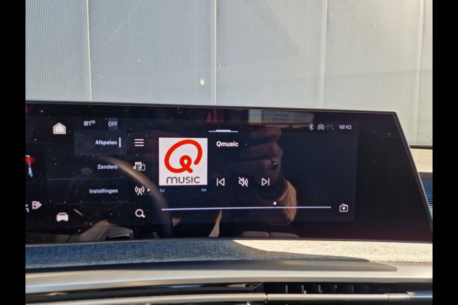 Peugeot 3008 1.2 Hybrid 136 GT /ACC /Camera /Mirrorscreen