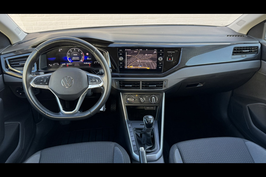 Volkswagen Polo 1.0 TSI Life Adaptive cruise Airco DAB radio Apple / Android Parkeersensoren v/a Navi