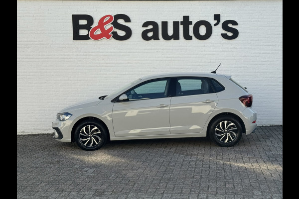 Volkswagen Polo 1.0 TSI Life Adaptive cruise Airco DAB radio Apple / Android Parkeersensoren v/a Navi