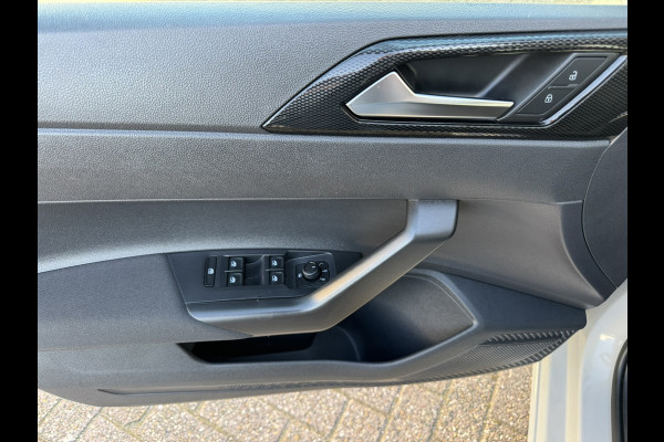 Volkswagen Polo 1.0 TSI Life Adaptive cruise Airco DAB radio Apple / Android Parkeersensoren v/a Navi