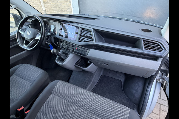 Volkswagen Transporter 2.0 TDI 150PK Euro 6 L2H1 CarPlay/cruise control/trekhaak/camera