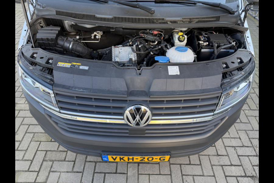 Volkswagen Transporter 2.0 TDI 150PK Euro 6 L2H1 CarPlay/cruise control/trekhaak/camera