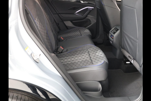 Volkswagen Tiguan R-Line-Edition 1.5 eHybrid 272 pk DSG | 20" LM | Stoel & stuurverwarming | 360 graden camera | IQ.Light |