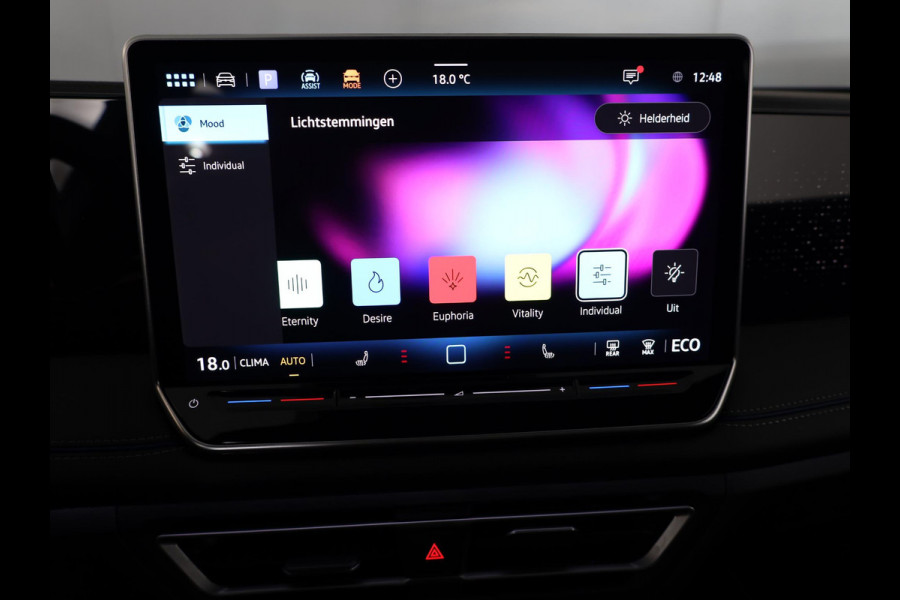 Volkswagen Tiguan R-Line-Edition 1.5 eHybrid 272 pk DSG | 20" LM | Stoel & stuurverwarming | 360 graden camera | IQ.Light |