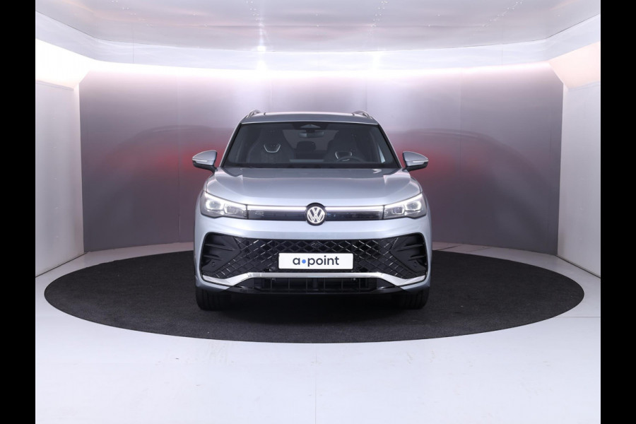 Volkswagen Tiguan R-Line-Edition 1.5 eHybrid 272 pk DSG | 20" LM | Stoel & stuurverwarming | 360 graden camera | IQ.Light |
