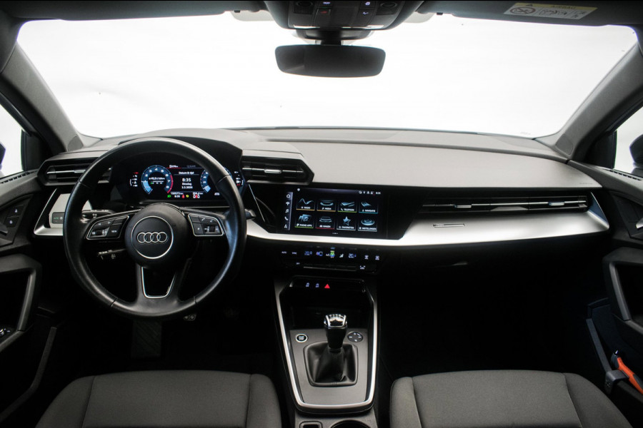 Audi A3 Sportback 30 TFSI Pro Line S ORG NL [ LED Virtual Carplay 18 Inch S Edition Velgen Parkeersensoren ]