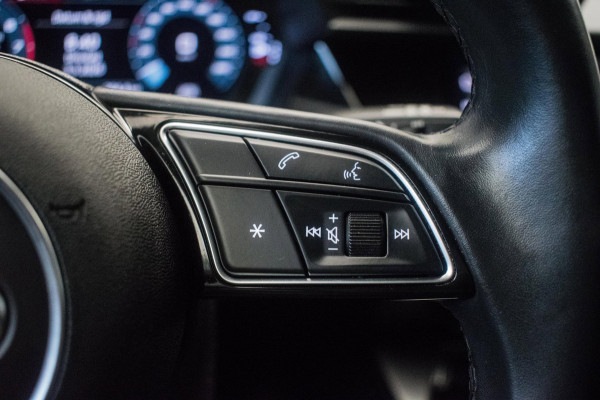 Audi A3 Sportback 30 TFSI Pro Line S ORG NL [ LED Virtual Carplay 18 Inch S Edition Velgen Parkeersensoren ]