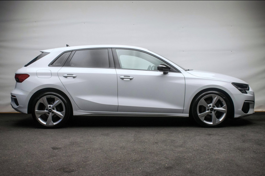 Audi A3 Sportback 30 TFSI Pro Line S ORG NL [ LED Virtual Carplay 18 Inch S Edition Velgen Parkeersensoren ]