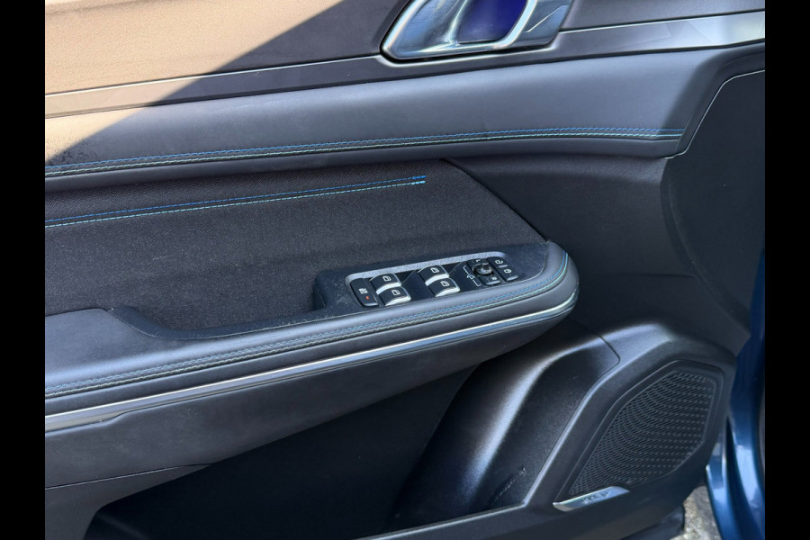 Lynk & Co 01 1.5 l Pano l NAVI l Camera