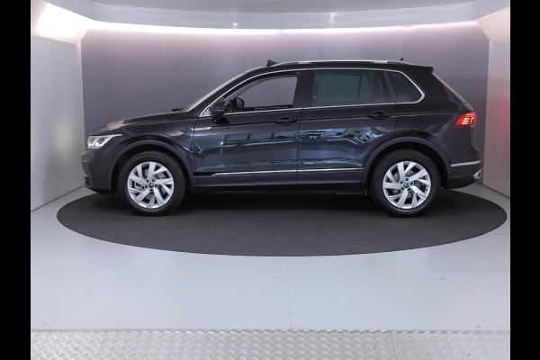 Volkswagen Tiguan 1.4 TSI eHybrid Elegance 245 PK PHEV | Panorama dak | Matrix koplampen | Parkeercamera | Side assist |