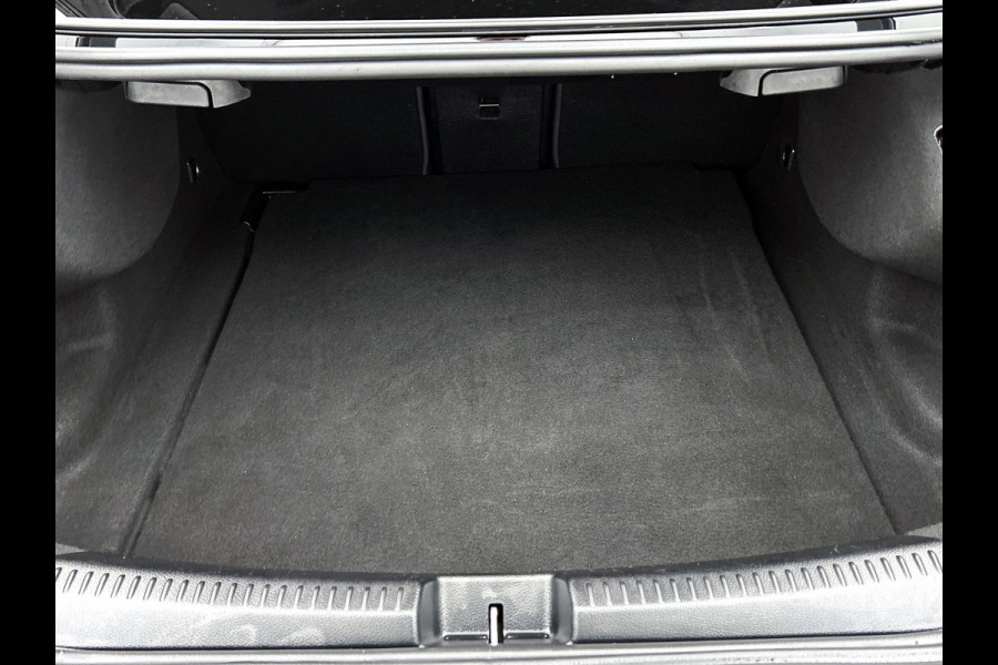 Mercedes-Benz CLA-Klasse 180 Business Solution AMG(NL auto, Dealer ondH, SfeerV, Navi, StoelV, Camera, Carplay, Lane Assit, Etc)