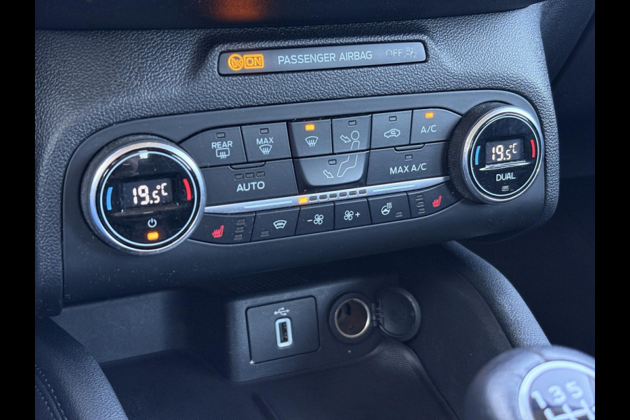 Ford FOCUS Wagon 1.0 EcoBoost Titanium Business | 58.500 km | Winter Pack