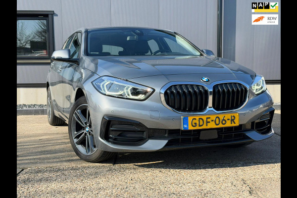 BMW 1-serie 116i / camera / carplay / navigatie skyscraper
