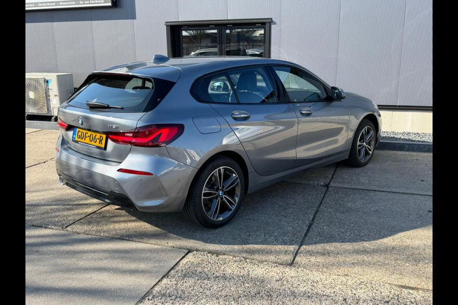 BMW 1-serie 116i / camera / carplay / navigatie skyscraper