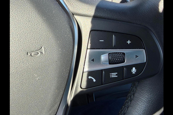 BMW 1-serie 116i / camera / carplay / navigatie skyscraper