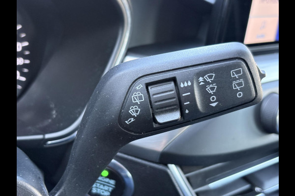 Ford FOCUS Wagon 1.0 EcoBoost Titanium Business | 58.500 km | Winter Pack