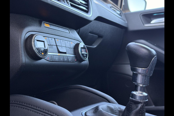 Ford FOCUS Wagon 1.0 EcoBoost Titanium Business | 58.500 km | Winter Pack
