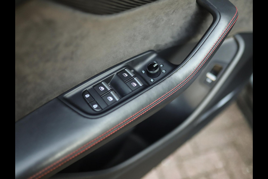 Audi RS Q8 4.0 TFSI Q8 quattro | RS Dynamic | Massage | Leder | Pano