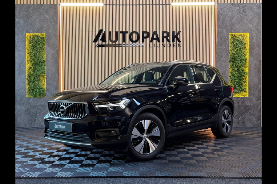 Volvo XC40 1.5 T4 Recharge | Trekhaak| Dodehoek |ACC | Carplay | Elektrische kofferklep| Camera achter