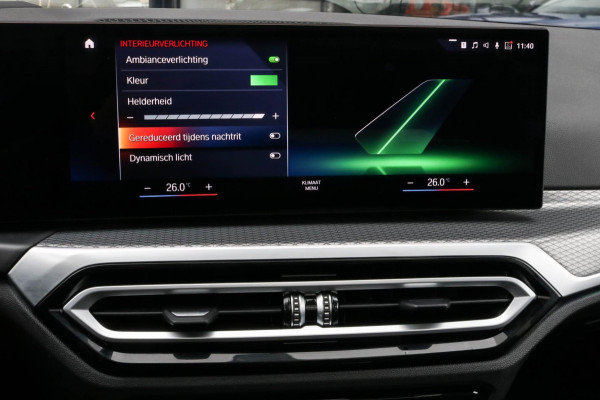 BMW 3 Serie Touring 330e | M-Sport Pro | Pano | 2 jaar garantie | ACC | LCI | Black Edition | Sfeerverlichting | Driving Assistant