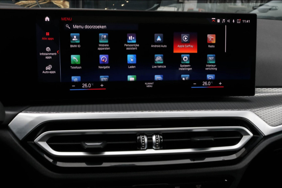 BMW 3 Serie Touring 330e | M-Sport Pro | Pano | 2 jaar garantie | ACC | LCI | Black Edition | Sfeerverlichting | Driving Assistant