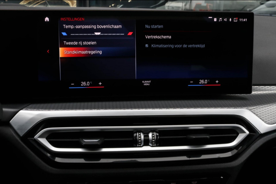 BMW 3 Serie Touring 330e | M-Sport Pro | Pano | 2 jaar garantie | ACC | LCI | Black Edition | Sfeerverlichting | Driving Assistant