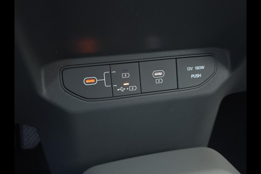 Kia EV3 Plus 81.4 kWh | Dodehoek | Navigatie | Stoel/stuur-verwarming | Carplay / Android Auto | Privacy glass