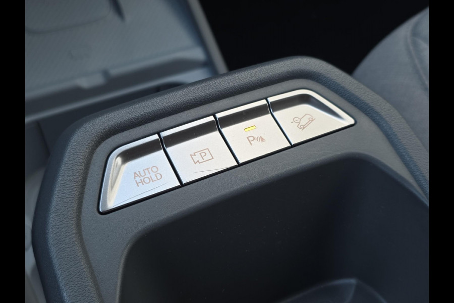 Kia EV3 Plus 81.4 kWh | Dodehoek | Navigatie | Stoel/stuur-verwarming | Carplay / Android Auto | Privacy glass