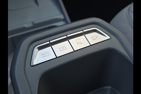 Kia EV3 Plus 81.4 kWh | Dodehoek | Navigatie | Stoel/stuur-verwarming | Carplay / Android Auto | Privacy glass