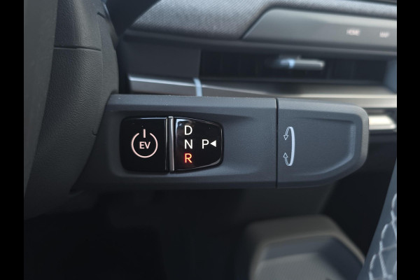 Kia EV3 Plus 81.4 kWh | Dodehoek | Navigatie | Stoel/stuur-verwarming | Carplay / Android Auto | Privacy glass