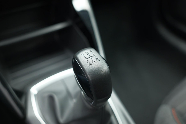 Peugeot 208 1.2 PureTech Active Pack |Carplay|LED|NAP|Cruise|Airco|Parkeersensoren|