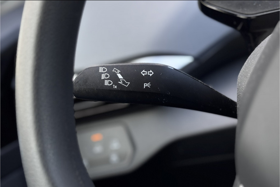 Volkswagen ID.4 Pure 52 kWh | Camera | Adaptive Cruise | Apple Carplay | Keyless Entry