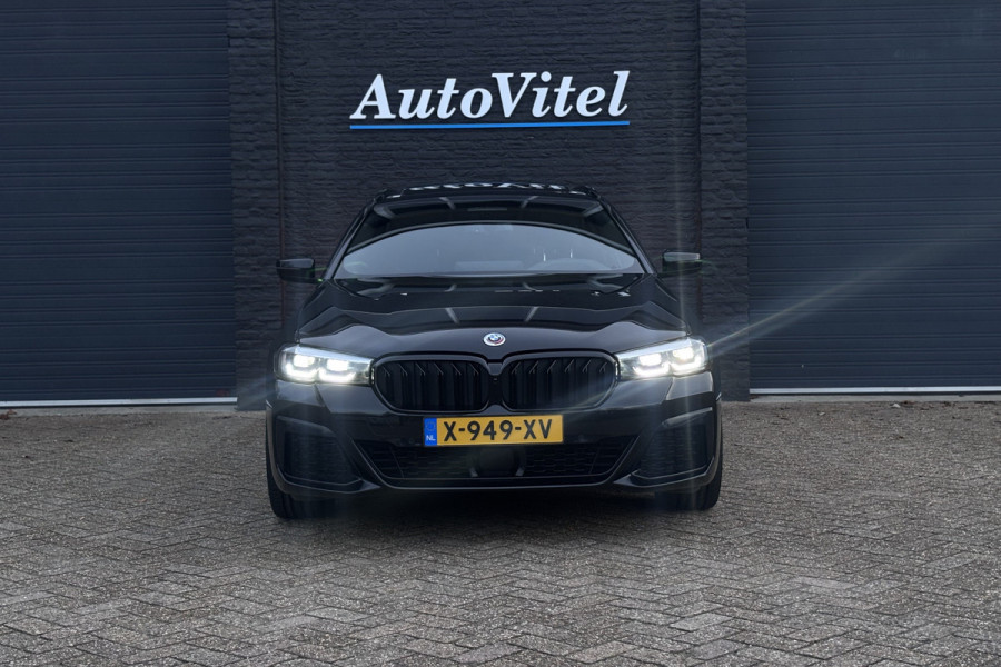 BMW 5 Serie Touring 530i M-Sport | Panodak | Comfortleder | Camera | Head Up | Boxmore Audio | Trekhaak