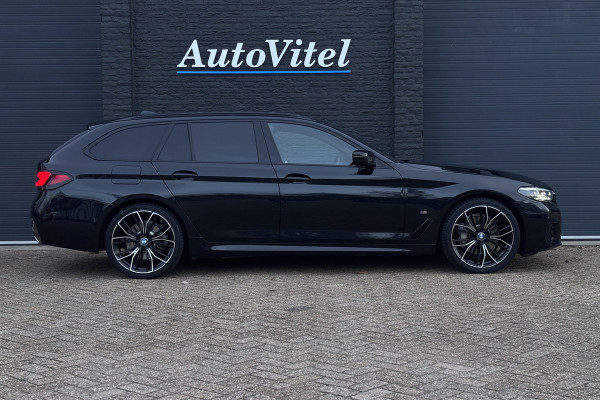 BMW 5 Serie Touring 530i M-Sport | Panodak | Comfortleder | Camera | Head Up | Boxmore Audio | Trekhaak