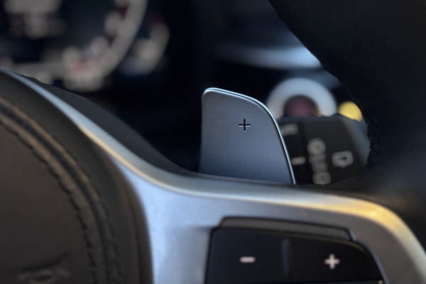 BMW 5 Serie Touring 530i M-Sport | Panodak | Comfortleder | Camera | Head Up | Boxmore Audio | Trekhaak