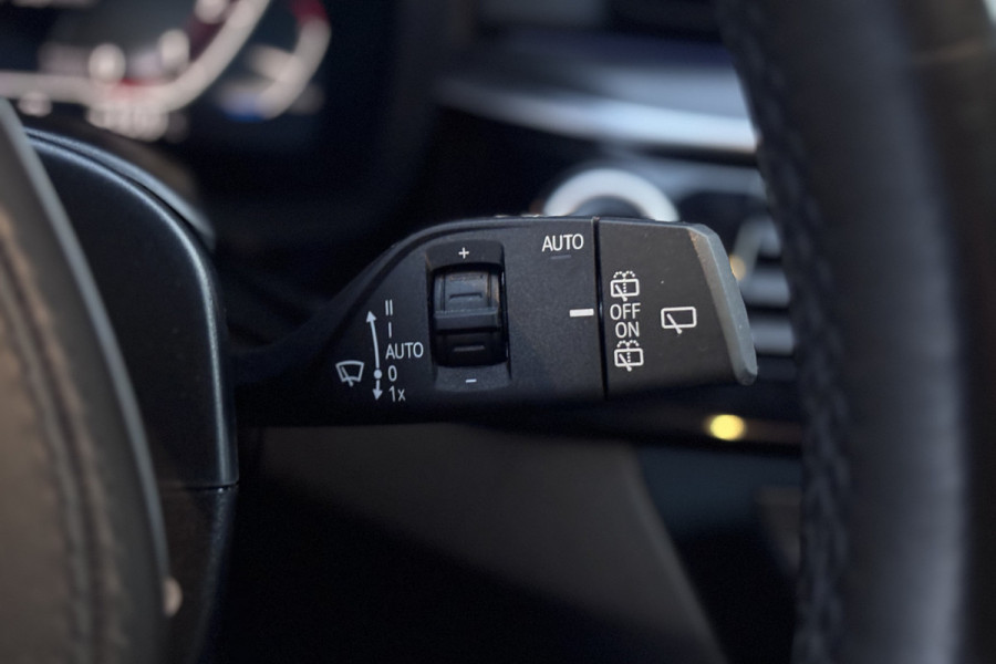 BMW 5 Serie Touring 530i M-Sport | Panodak | Comfortleder | Camera | Head Up | Boxmore Audio | Trekhaak