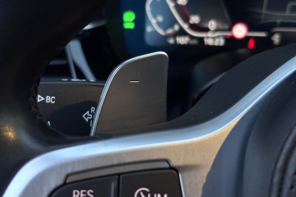 BMW 5 Serie Touring 530i M-Sport | Panodak | Comfortleder | Camera | Head Up | Boxmore Audio | Trekhaak