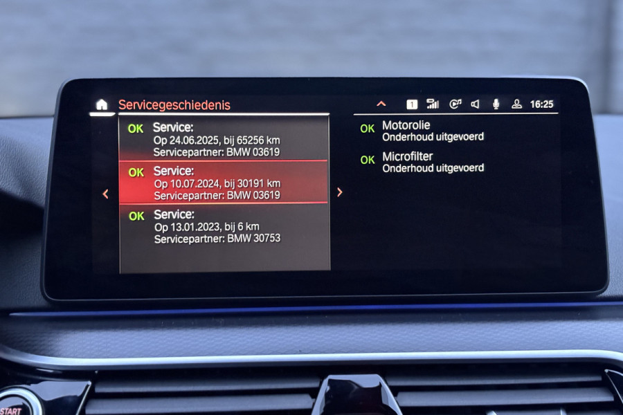 BMW 5 Serie Touring 530i M-Sport | Panodak | Comfortleder | Camera | Head Up | Boxmore Audio | Trekhaak