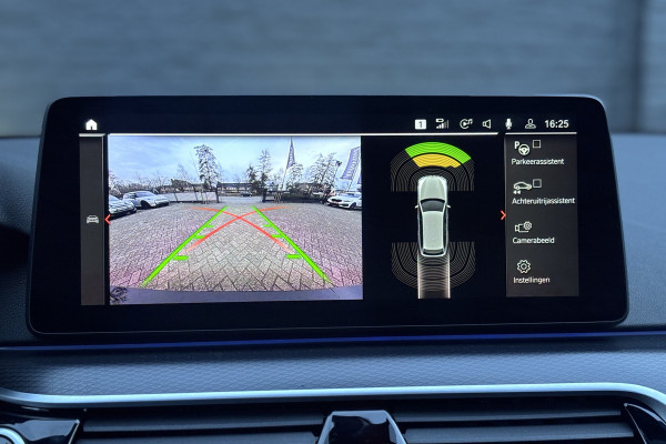 BMW 5 Serie Touring 530i M-Sport | Panodak | Comfortleder | Camera | Head Up | Boxmore Audio | Trekhaak