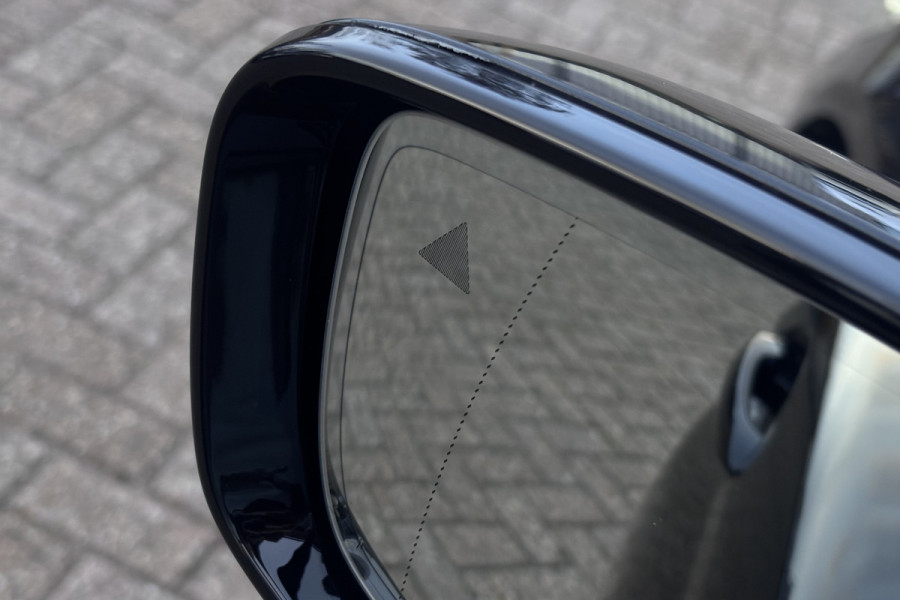 BMW 5 Serie Touring 530i M-Sport | Panodak | Comfortleder | Camera | Head Up | Boxmore Audio | Trekhaak