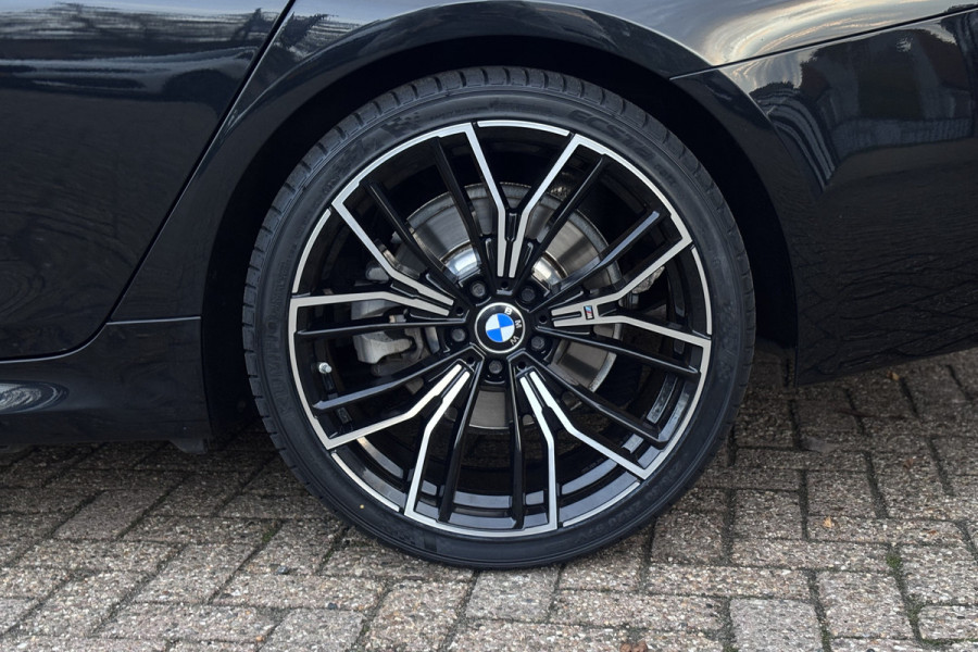 BMW 5 Serie Touring 530i M-Sport | Panodak | Comfortleder | Camera | Head Up | Boxmore Audio | Trekhaak