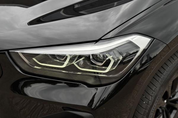 BMW X1 xDrive25e | PDC V+A | Apple Carplay | Elektrische Klep | LED | Cruise | DAB | 15x op voorraad !