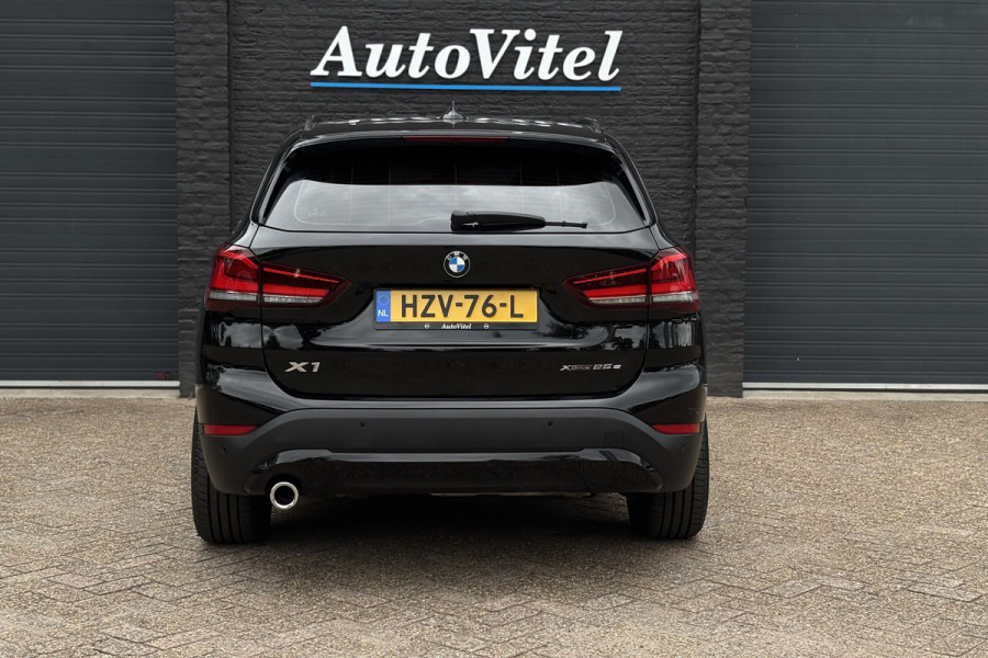 BMW X1 xDrive25e | PDC V+A | Apple Carplay | Elektrische Klep | LED | Cruise | DAB | 15x op voorraad !