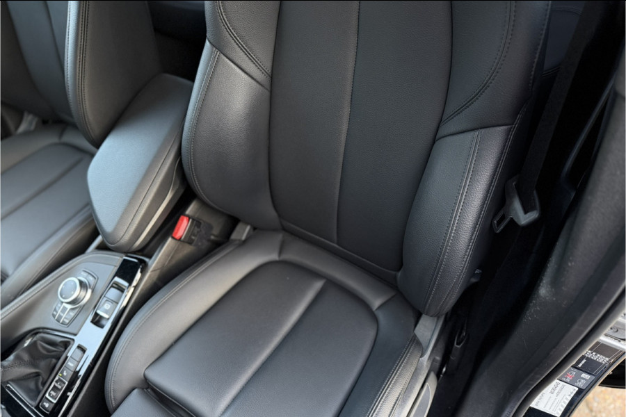 BMW X1 xDrive25e M-Sport | Sportleder | Camera | Stoel + Stuurverwarming | Adaptive Cruise