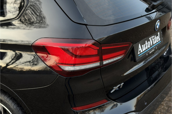 BMW X1 xDrive25e M-Sport | Sportleder | Camera | Stoel + Stuurverwarming | Adaptive Cruise