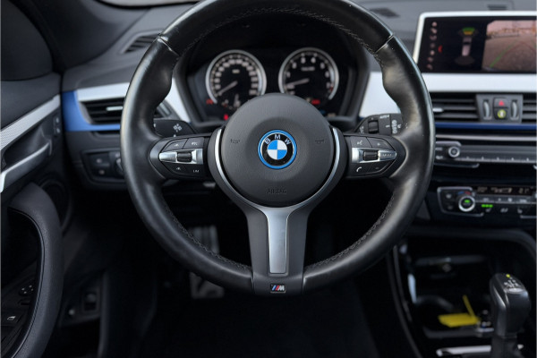 BMW X1 xDrive25e M-Sport | Sportleder | Camera | Stoel + Stuurverwarming | Adaptive Cruise