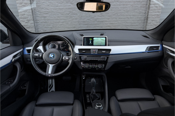 BMW X1 xDrive25e M-Sport | Sportleder | Camera | Stoel + Stuurverwarming | Adaptive Cruise