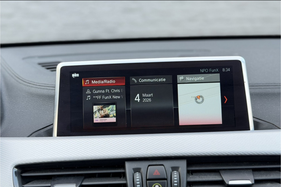 BMW X1 xDrive25e M-Sport | Sportleder | Camera | Stoel + Stuurverwarming | Adaptive Cruise